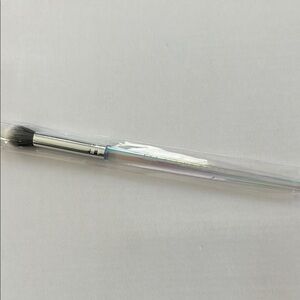 Elaina Badro Crease Brush